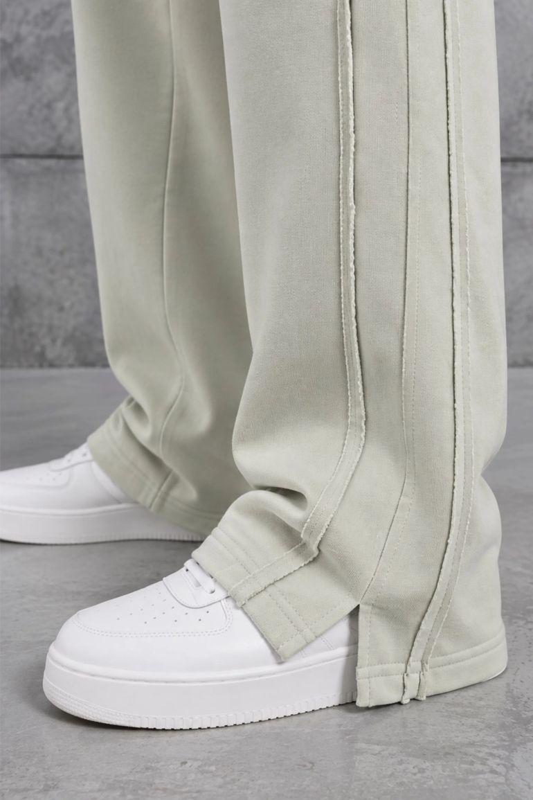 بنطلون رياضة أخضر بقصة عريضة - 2